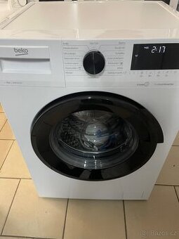 Nepoužitá pračka Beko FWUE87262CSH4B0