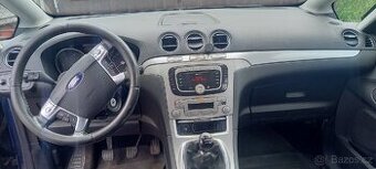 Ford s max 2008 - 1