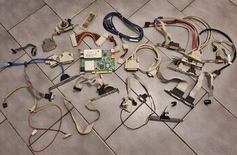 Staré redukce, koncovky atd. Komplet : 200kč. - 1
