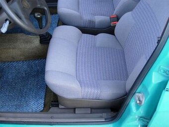 Škoda Favorit 135 LS sedačka koupím r.v.92