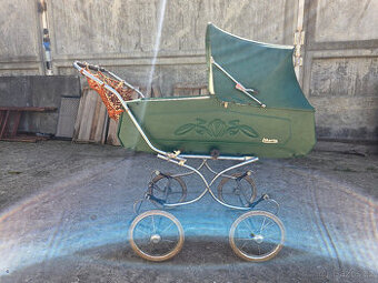 retro kocarek Liberta
