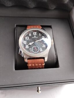 Steinhart Military 42 handaufzug, ruční nátah strojek UNITAS