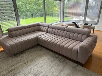 Rohová sedačka, skoro nová
