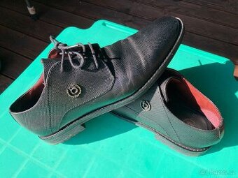 Černé kožené boty zn. Bugatti