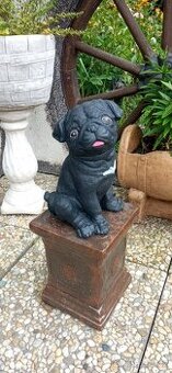 Zahradní dekorace- Soška Mopsík 2