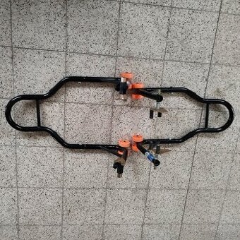 Motocyklové stojany