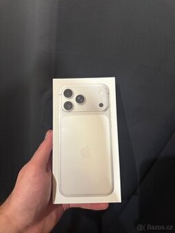 Apple iPhone 17 Pro Max 256 Silver / záruka 3 roky