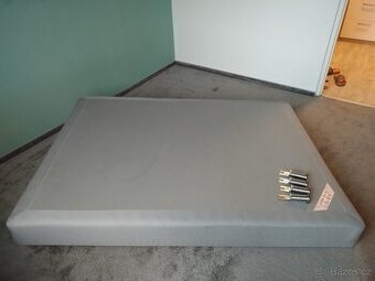 Postel 140x200x30 cm IKEA. Daruji.