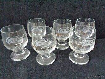 Skleničky na masivní nožce - 6 ks