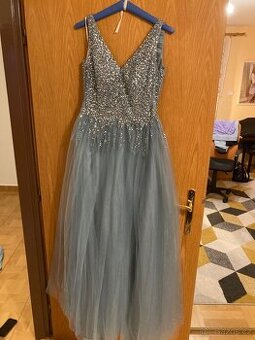 Maturitní, plesové šaty