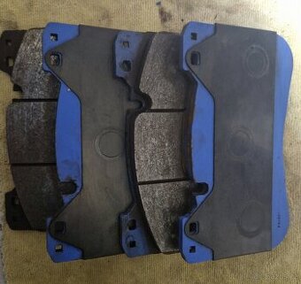 BMW brzdy PAGID street +