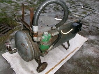 prodám různé hřídele, železné a dřevěné kolečka..... Železné