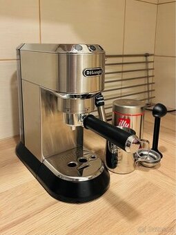 Kávovar DeLonghi Dedica