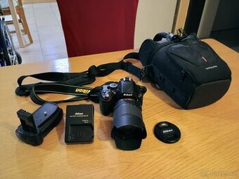 Nikon D5100 + Nikon AF-S 18-105/3.5-5.6 G ED VR
