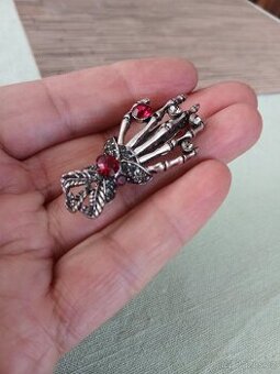 Kovová brož bižuterie