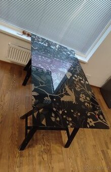 Skleněný stůl (deska)