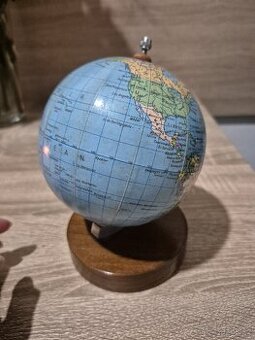 Stolní glóbus