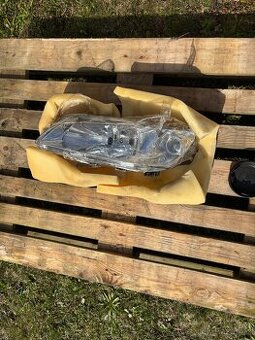 Peugeot 306 přední levé světlo - Nové 