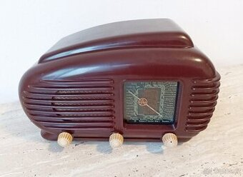 Staré rádio Tesla Talisman 308U v designu ART DECO