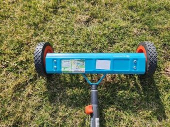 SLEVA Gardena - kypřič trávníku, prořezávač - prac. š. 32 cm