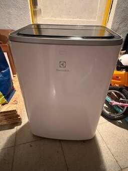 Mobilní klimatizace Electrolux Comfort 600 EXP34U339HW