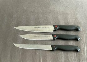 Tři kuchyňské nože