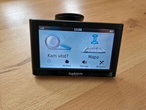 GPS navigace do auta Garmin a Mio