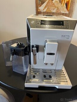 Kávovar delonghi eletta cappuccino Top