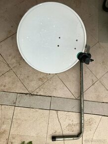 Parabola satelit
