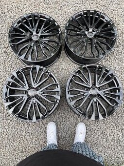 Audi Competition R20
