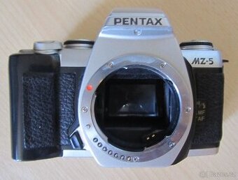 Pentax MZ-5 kinofilmová AF zrcadlovka-Top stav