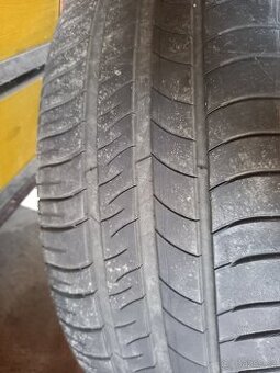 Pneu Michelin 205/60R16 92H