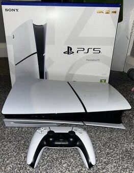 PlayStation 5 slim s příslušenstvím