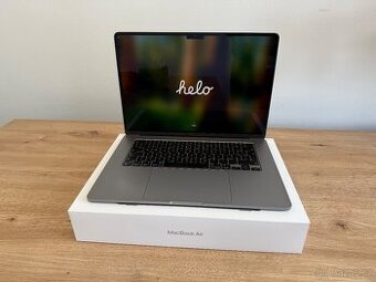MacBook Air 15 M2 / 16 GB RAM/ 512 GB SSD - TOP STAV