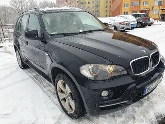 Prodám krásnou,vyservisovanou X5 se skvělým motorem 3.0d E70