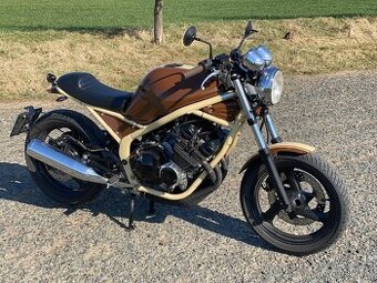 Yamaha XJ 600 café racer