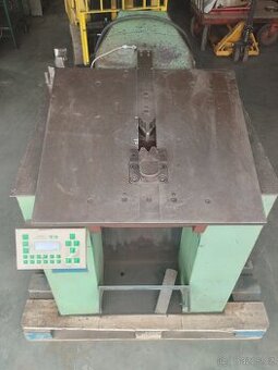 Horizontální lis - 1
