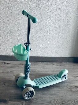 Koloběžka Scooter