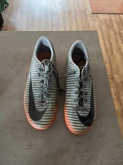 Fotbalové kopačky Nike