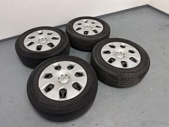 Letní kola 6,5J x R16 5x115 střed 70,2mm et 41