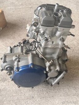 Motor Yamaha yzf 250