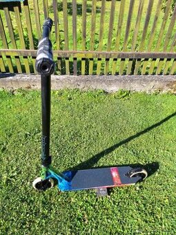 Freestyle koloběžka BLUNT Prodigy S8