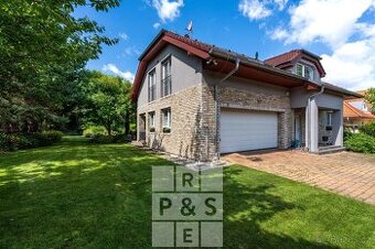 Prodej vily 332 m2, pozemek 1089 m2 Pod Valem II., Průhonice