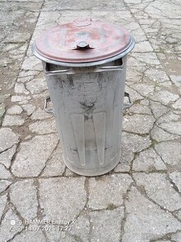 Plechová popelnice