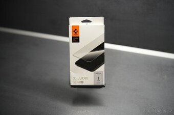 Spigen tR Slim HD 1 Pack sklo iPhone 14 Pro černé