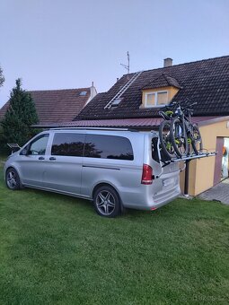 Mercedes Benz W447 nosič kol