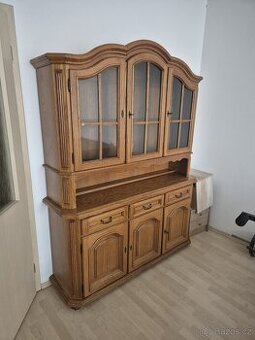 Dubová 3 dveřová vitrína