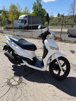 Peugeot Tweet 125 r. 2014