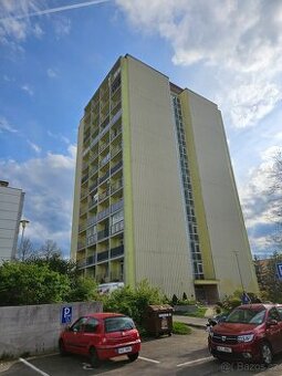 Pronájem bytu 1+kk s balkónem, Holý vrch