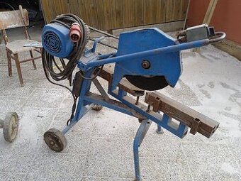 Stojanova bruska/rezačka/gumovka